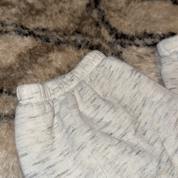 Calvin Klein sweat pants - Picture 2 of 4